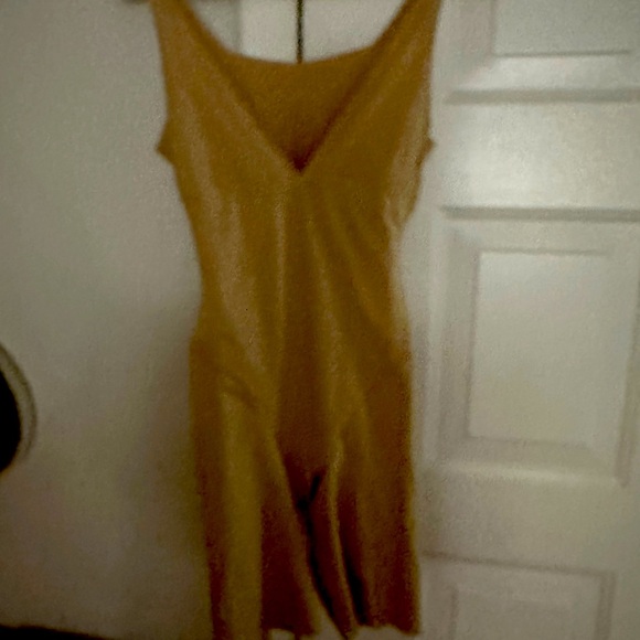 Shapewear!! Shortsbodysuittank top like new